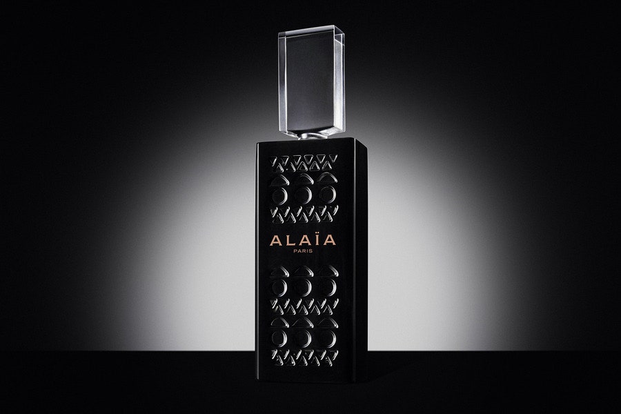 Alaïa Paris аромат водки и секса во флаконе духов и перфорированной свече | Tatler
