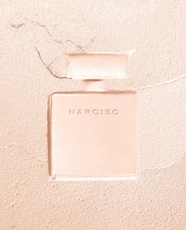 Во власти телесного новый аромат Narciso Poudre