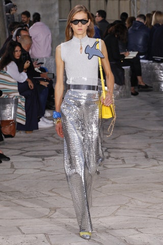 Loewe.