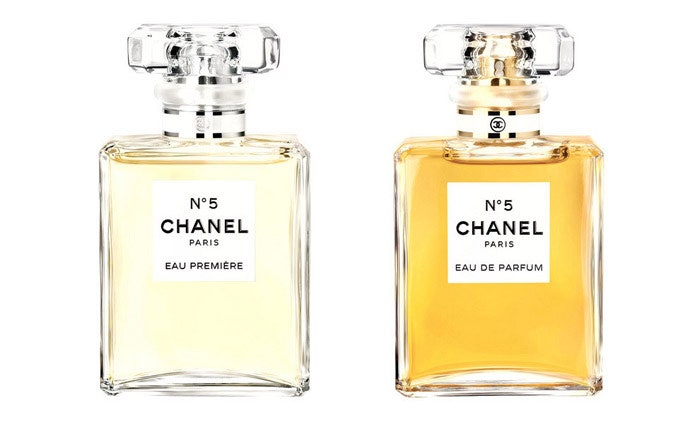 Chanel №5 миниатюрные флаконы №5 Eau de Parfum и №5 Eau Première для новогодних подарков | Vogue