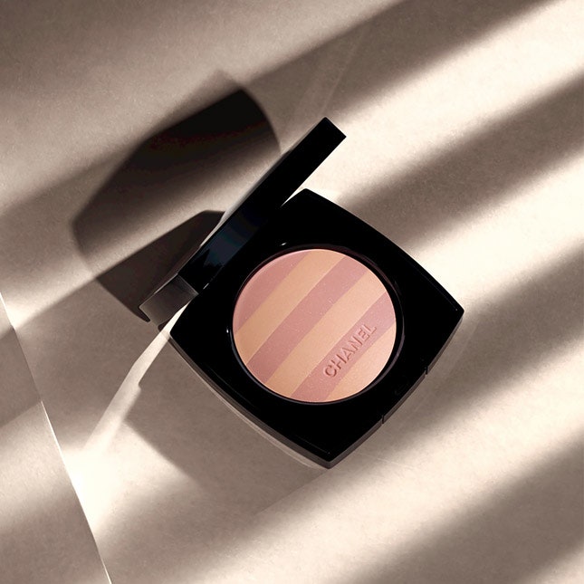 Полосатое пополнение коллекции Chanel Les Beiges