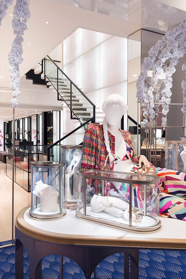 Chanel открыл временный ювелирный бутик в Париже на Faubourg SaintHonor | Vogue
