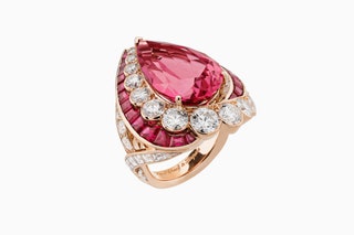 Кольцо из розового золота с рубеллитом рубинами и бриллиантами Van Cleef  Arpels.
