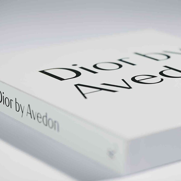 Книга о дружбе Dior и фотографа Ричарда Аведона