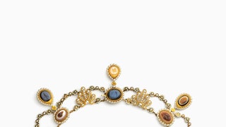 Воспитание чувств выставка сентиментальных украшений Chaumet в Париже