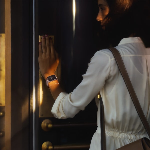 Apple Watch в России &- 31 июля