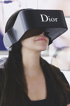 Dior Eyes очки дополненной реальности от Рафа Симонса | Vogue