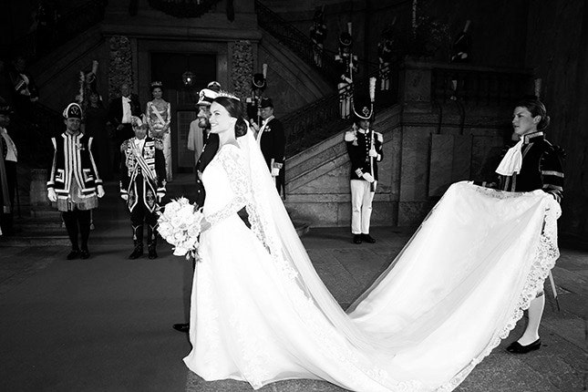 Свадебные платья Кейт Миддлтон принцессы Дианы Грейс Келли Софии Хеллквист | Vogue