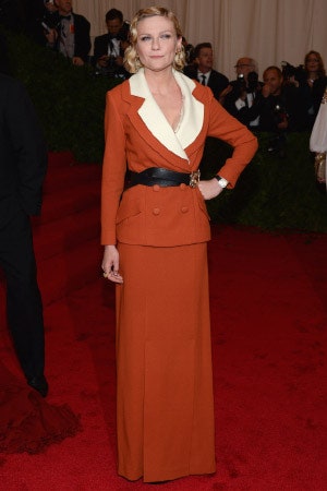 Кирстен Данст станет режиссером лучшие образы актрисы с красных ковровых дорожек | Vogue