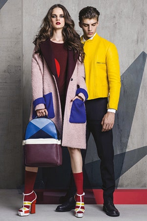 Одежда подходящая мужчинам и женщинам одновременно в осеннезимнем лукбуке «Цветного» | Vogue