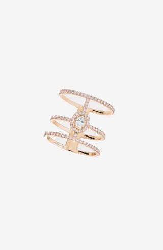 Кольцо Messika из розового золота с розовыми бриллиантами.