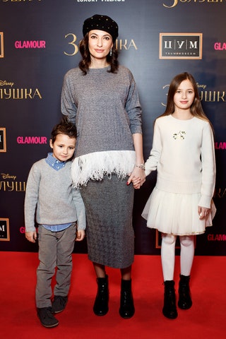 Снежана Георгиева с детьми.