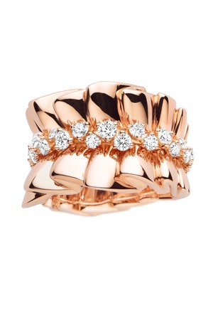 Золотые оборки Dior