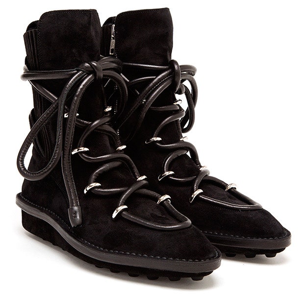 Сноубуты Balenciaga зимние ботинки с шипами для города и горных лыж | Vogue