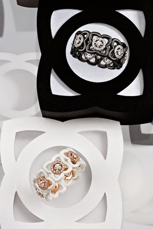De Beers коллекция Enchanted Lotus из керамики и бриллиантов | Vogue