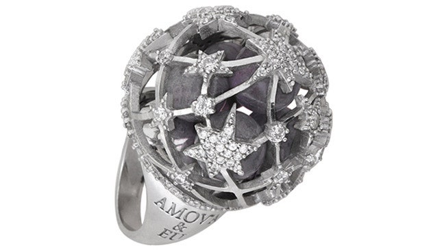 The Universe коктейльные кольца из новой коллекции Amova Jewelry | Vogue
