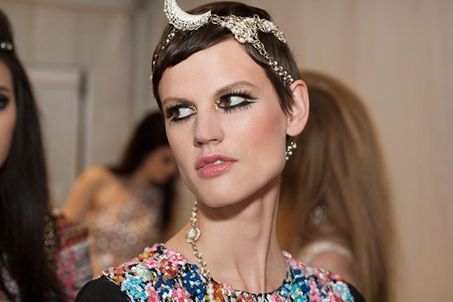 Тени Chanel Reve d'Orient палетка для создания макияжа для показа cruise 201415 в Дубае | Vogue