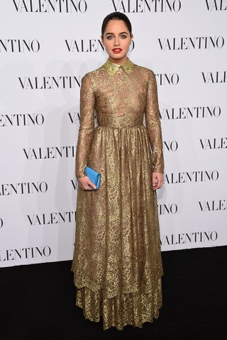 Матильда Гиоли в Valentino перед показом Valentino Haute Couture в НьюЙорке.