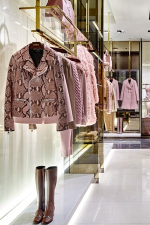 Бутик Gucci на Петровке в Москве открылся один из крупнейших в мире магазинов бренда | Vogue