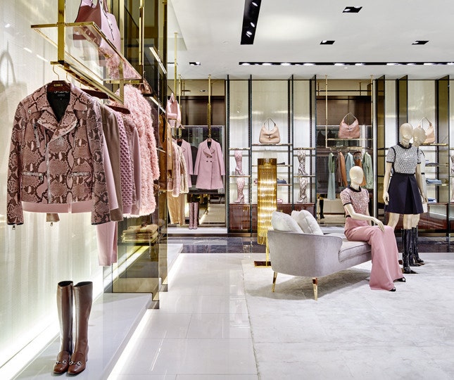 Бутик Gucci на Петровке в Москве открылся один из крупнейших в мире магазинов бренда | Vogue