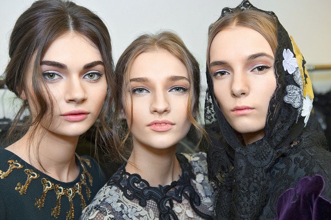 Новая линия средств по уходу за кожей Aurealux от Dolce  Gabbana «шелковый» эффект | VOGUE