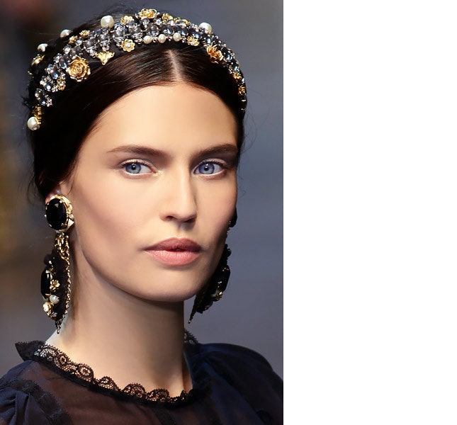 Новая линия средств по уходу за кожей Aurealux от Dolce  Gabbana «шелковый» эффект | VOGUE