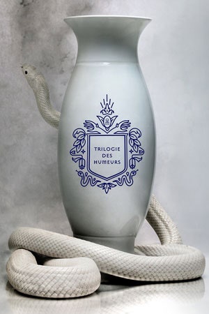 La Trilogie des Humeurs от Les Liquides Imaginaires коллекция духов в керамических сосудах | Vogue