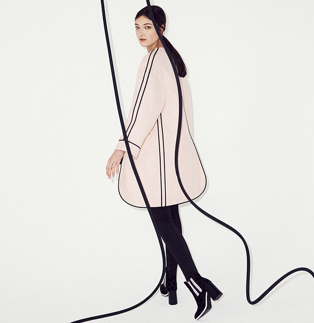 Пальто Sonia by Sonia Rykiel видео от Анны Паркиной Энни Ларсон Мики Тадзимы | Vogue