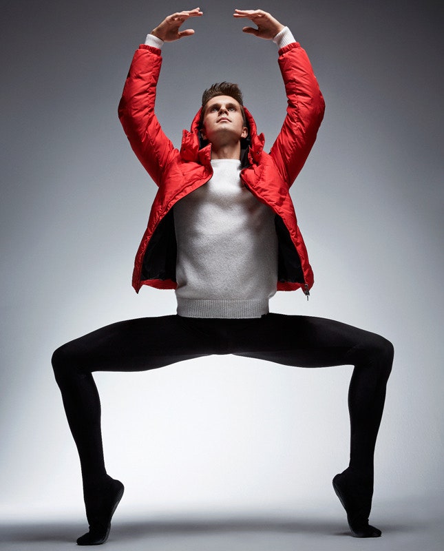 Артпроект Peuterey артисты балета в одежде бренда на кадрах Данила Головкина | Vogue