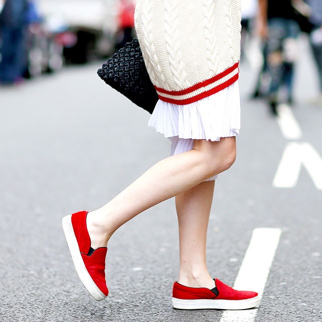 Неделя моды в Лондоне стритстайлфото гостей показа одетых в стиле smart casual | Vogue