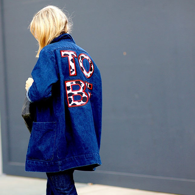 Неделя моды в Лондоне стритстайлфото гостей показа одетых в стиле smart casual | Vogue
