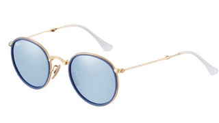 Солнцезащитные очки Ray⋅Ban из линейки Icone на основе классических моделей | Vogue