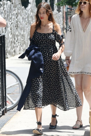 Алекса Чанг в платье Free People.