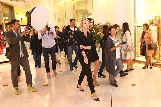 Vogue Fashion's Night Out 2014 фото участников ночи шопинга в Москве | Vogue