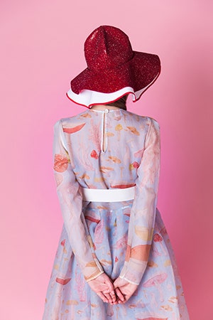 LES' капсульная коллекция одежды от Леси Парамоновой и ХсяоРон Чен | Vogue