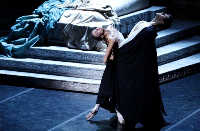 Премьера балета «Ромео и Джульетта» в La Scala в Милане фото Джорджо Армани и других гостей | Vogue