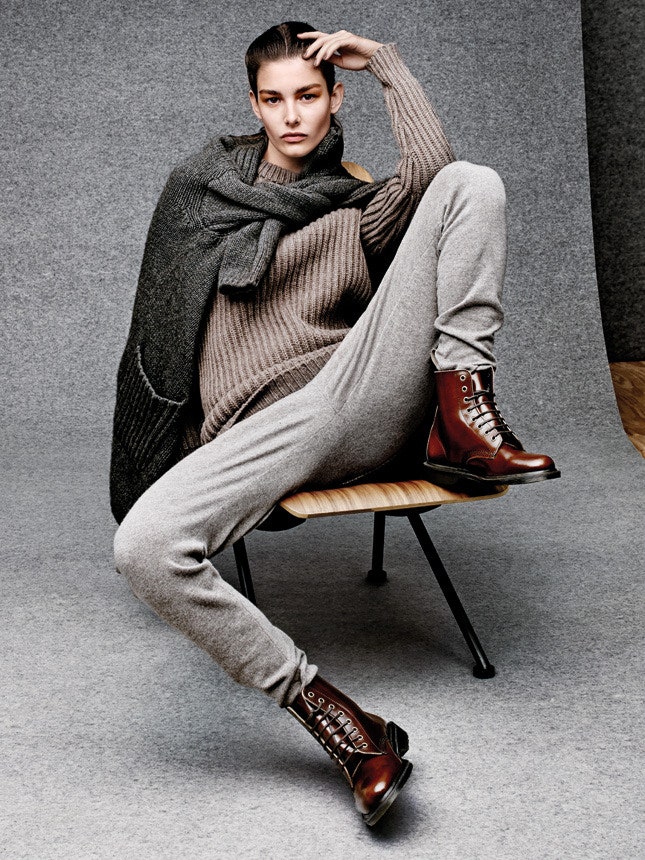 Модные трикотажные вещи для осеннего гардероба пуловеры свитеры кардиганы юбки брюки | Vogue
