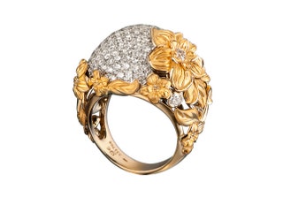 Кольцо из желтого золота с бриллиантами коллекция Imperatriz.