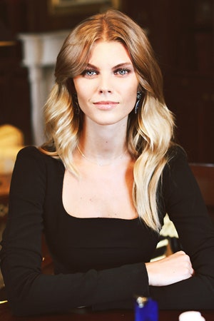 Супермодель Марина Линчук  официальное лицо VOGUE Fashion`s Night Out | VOGUE