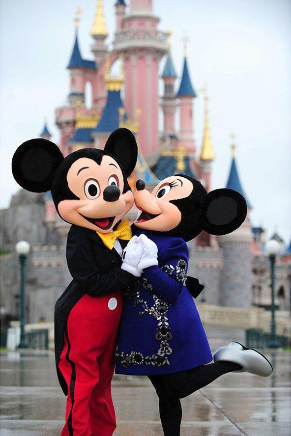 Disney проведет показ с участием Альбера Эльбаза и Александра Терехова