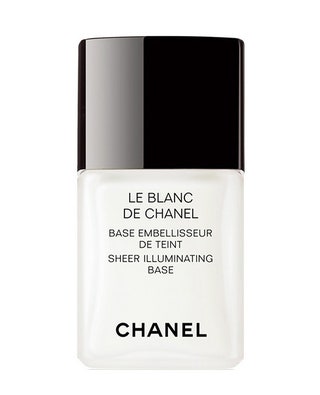 База под макияж улучшающая цвет лица Chanel.