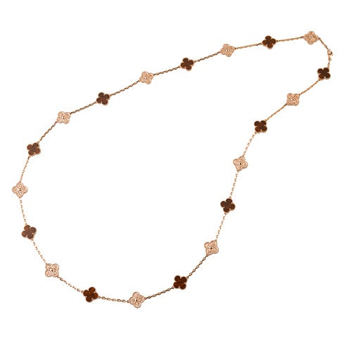Van Cleef  Arpels фото украшений из коллекции Alhambra