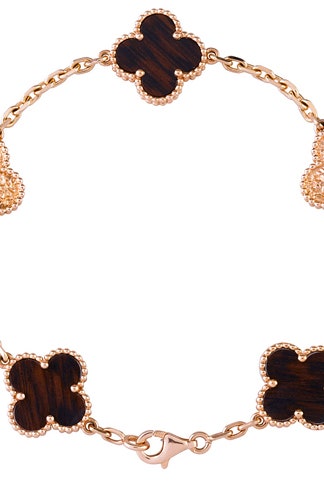 Van Cleef  Arpels фото украшений из коллекции Alhambra