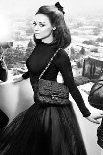 Видео Мила Кунис в рекламной кампании Dior
