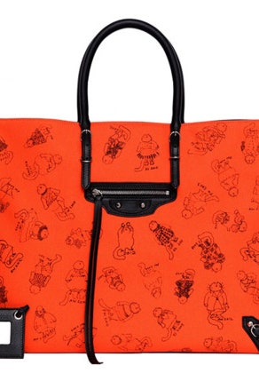 Грейс Коддингтон создала коллекцию сумок для Balenciaga