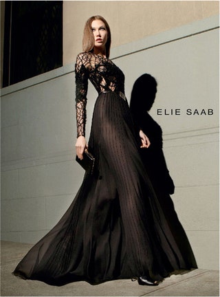 Карли Клосс в рекламной кампании Elie Saab. Фотограф Глен Люкфорд.