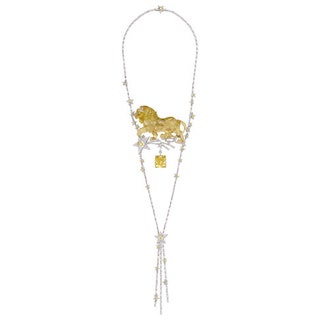 Ожерелье Constellation du Lion из белого золота с бриллиантами и кварцем Chanel.