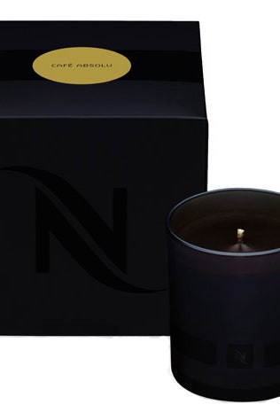 Nespresso выпустили ароматическую свечу «Caf Absolu»
