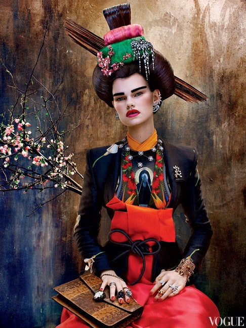 Mikimoto Van Cleef  Arpels Chanel Dior Bvlgari  ювелирные украшения в восточном стиле | VOGUE