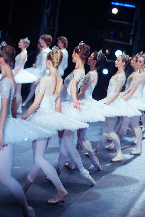 Украшения Ван Клиф посвященные танцу подборка Van Cleef  Arpels к премьере балета «Драгоценности»